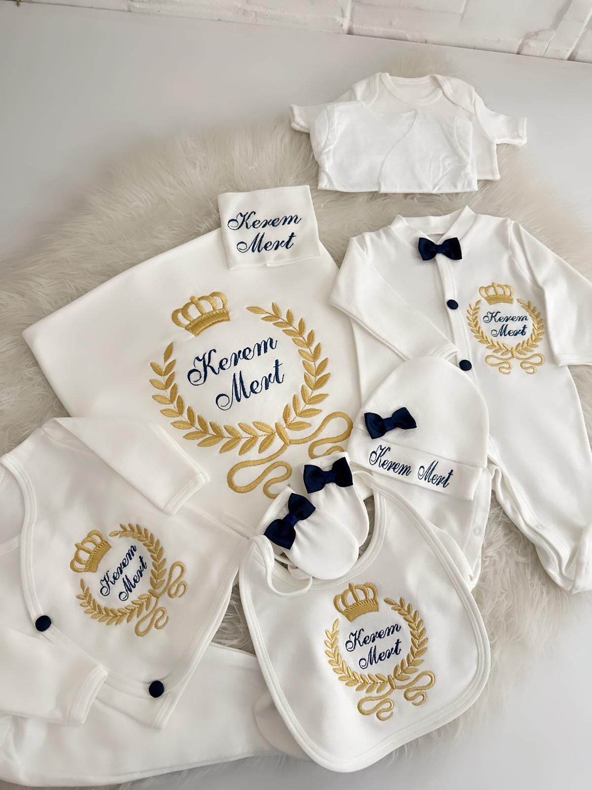 Erkek bebek 10 parça hastane çıkış seti.