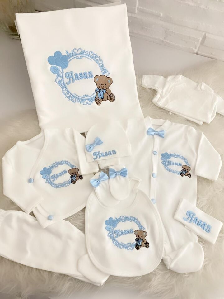 Erkek bebek 10 parça hastane çıkış seti.