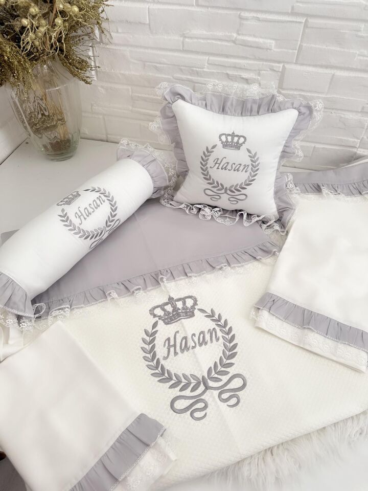 Dantelli Tam set Pike takımı.